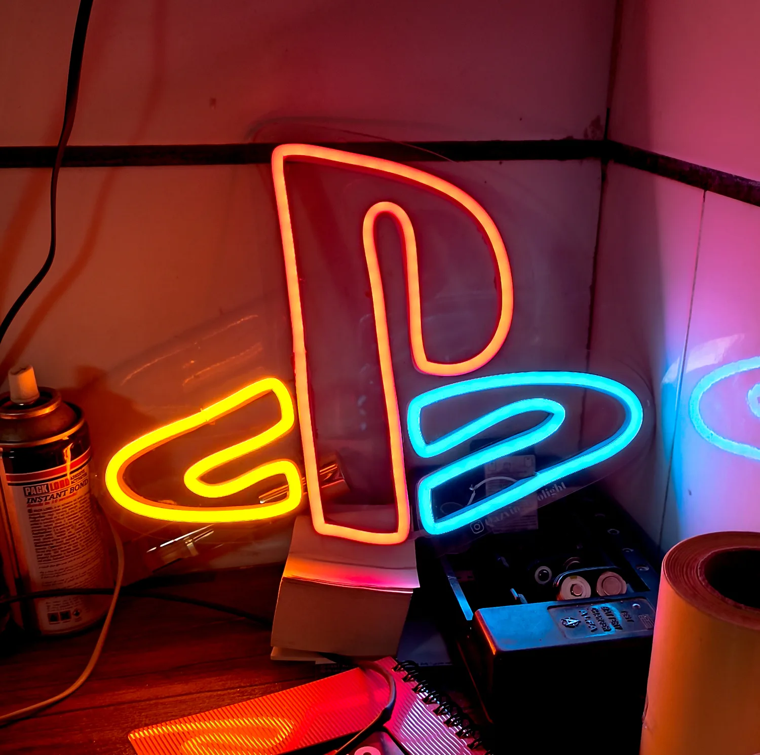 چراغ نئونی طرح PlayStation کد PS2026
