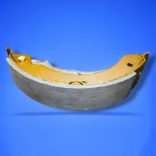 لنت ترمز چرخ عقب شرکت تولیدی قطعات جلوبندی خودرو ایران لاهیجان مدل 001559 مناسب برای پژو 206 تیپ 3