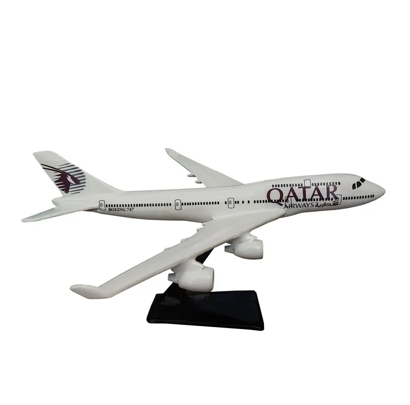 ماکت هواپیما مدل مسافربری بوئینگ 747 طرح هواپیمایی QATAR