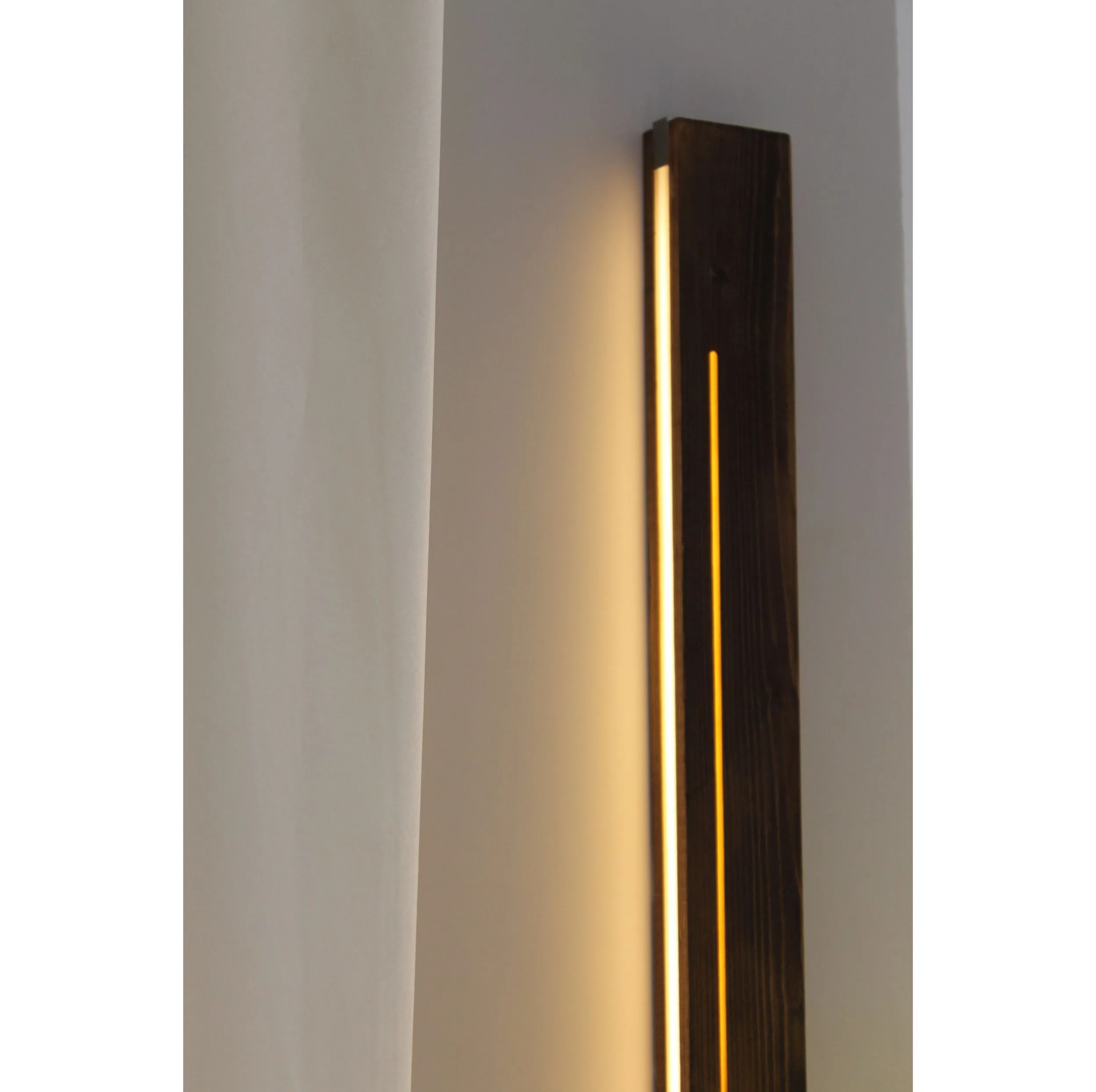 چراغ دیواری مدل SW5-H 104