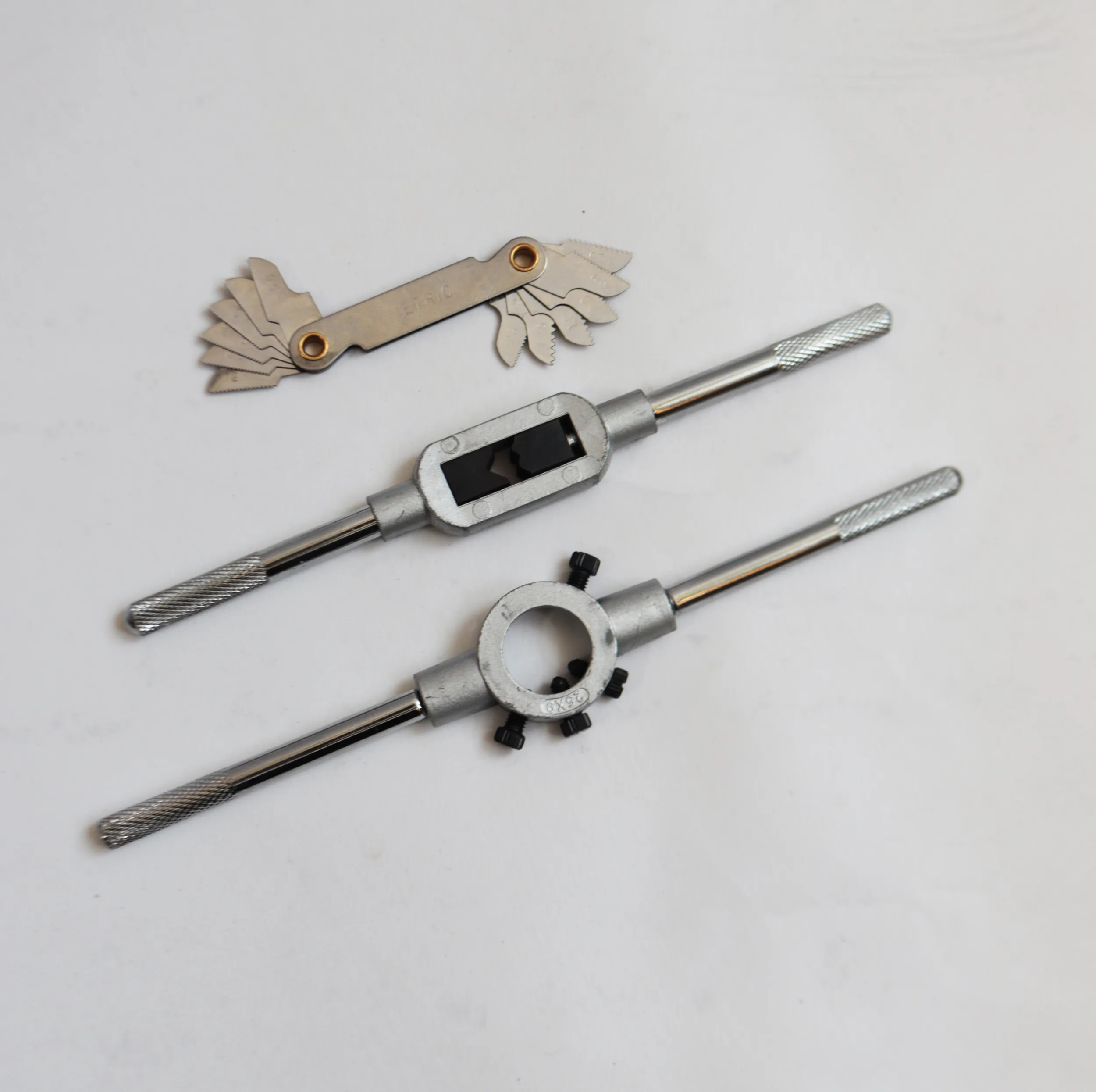 حدیده و قلاویز مدل آیس راک کد YP-032 مجموعه 32 عددی
