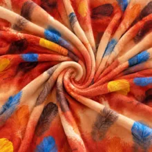 پتو مسافرتی 1 نفره مدل پَر رنگی سایز 160×220 سانتی‌متر
