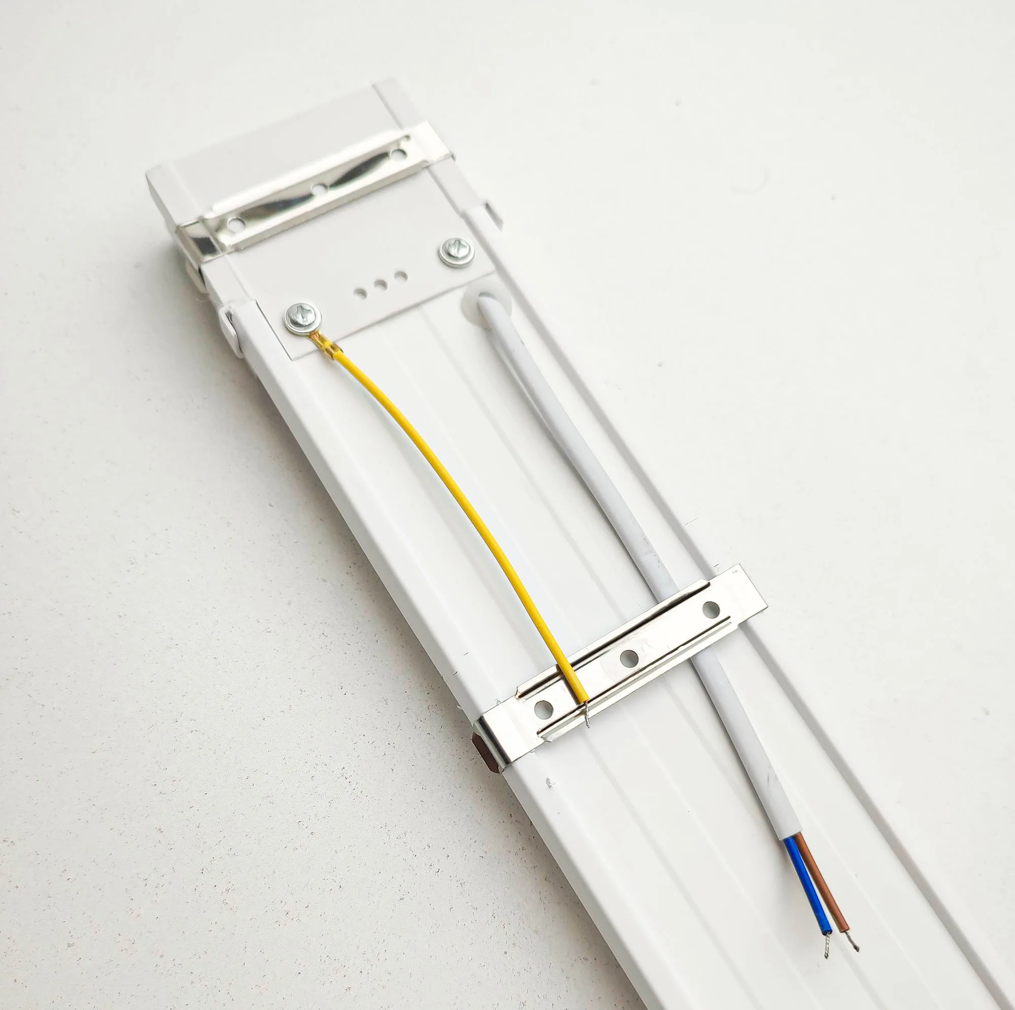 مهتابی ال ای دی 80 وات دبلیو زد مدل براکت کد M-PD120A