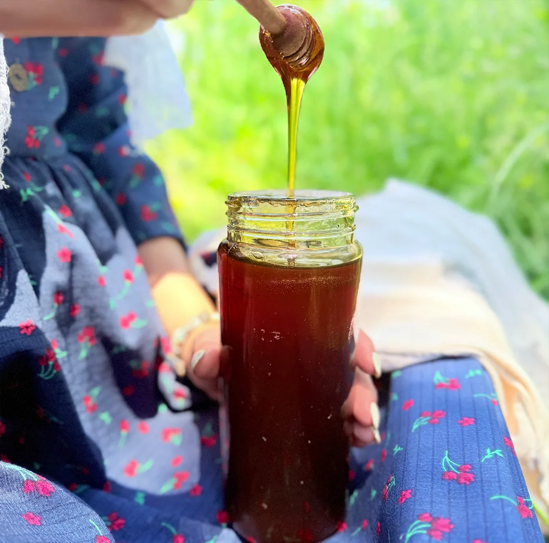 عسل  طبیعی گشنیز ارمغان شهد آفاق - 1000 گرم