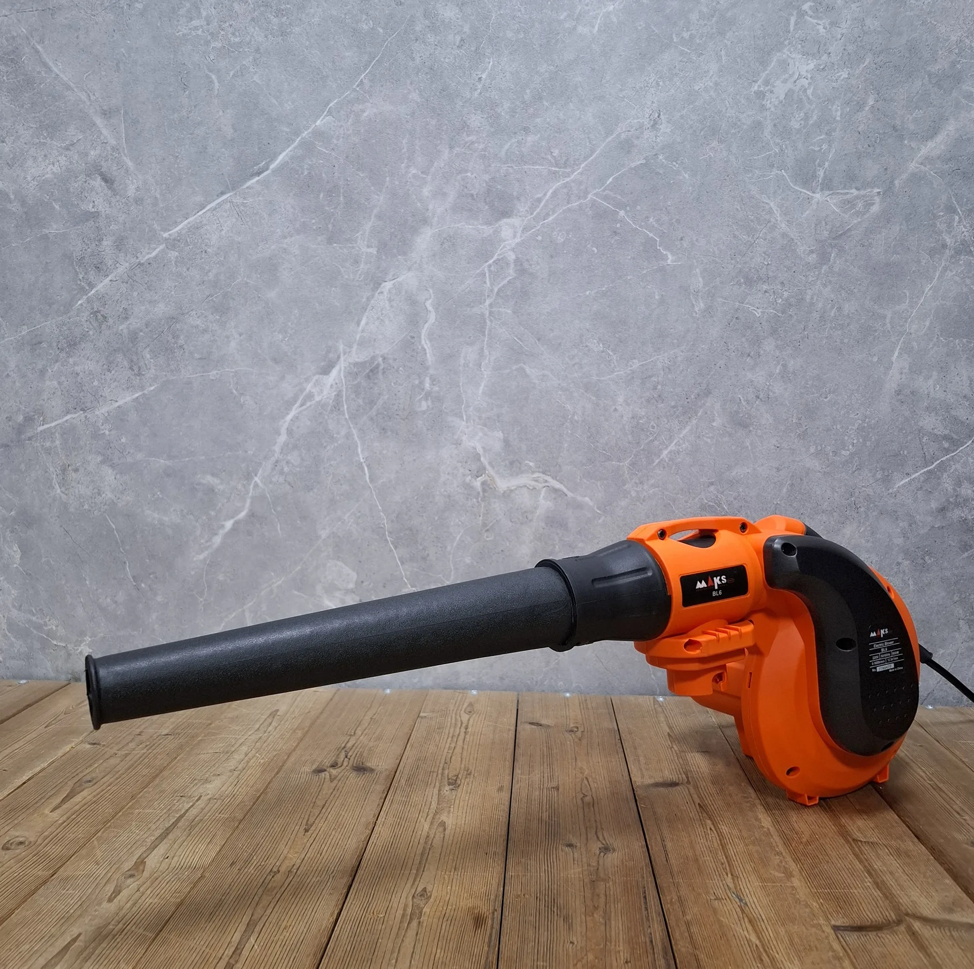دستگاه دمنده و مکنده 900 وات 0/16000 دور در دقیقه مکث اچ ام تی مدل 900W