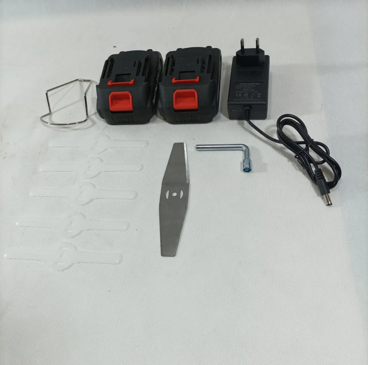 چمن زن شارژی ماکیتا مدل 21V