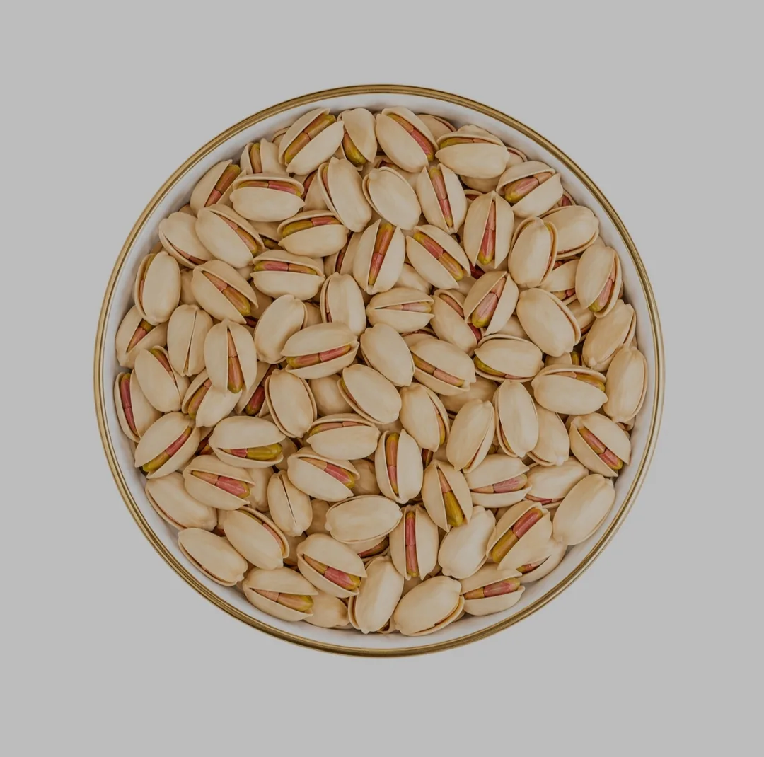 پسته بادامی خام - ۵۰۰ گرم