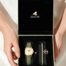 ساعت عقربه ای زنانه جولیوس مدل JA-1436A به همراه دستبند