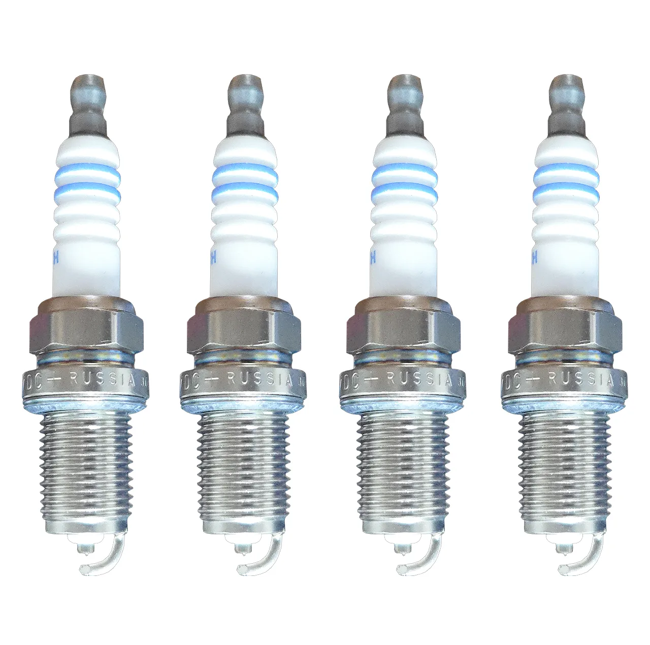 شمع خودرو بوش مدل تک پلاتین کد FR7DC +8 پایه کوتاه بسته 4 عددی