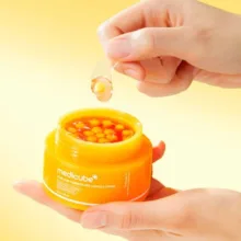 ژل کپسولی روشن کننده و ضد لک صورت مدی کیوب مدل Kojic Acid Turmeric وزن 53 گرم