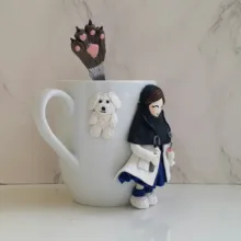 ماگ سرامیکی مدل دختر عروسکی کد L652 به همراه قاشق