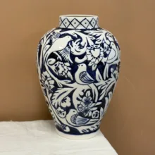 گلدان سرامیکی مدل حکاکی شده گل مرغ