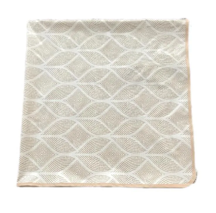 سفره 4 نفره مدل ماژستیک طرح 2 رو کد 06 سایز 100×100 سانتی متر