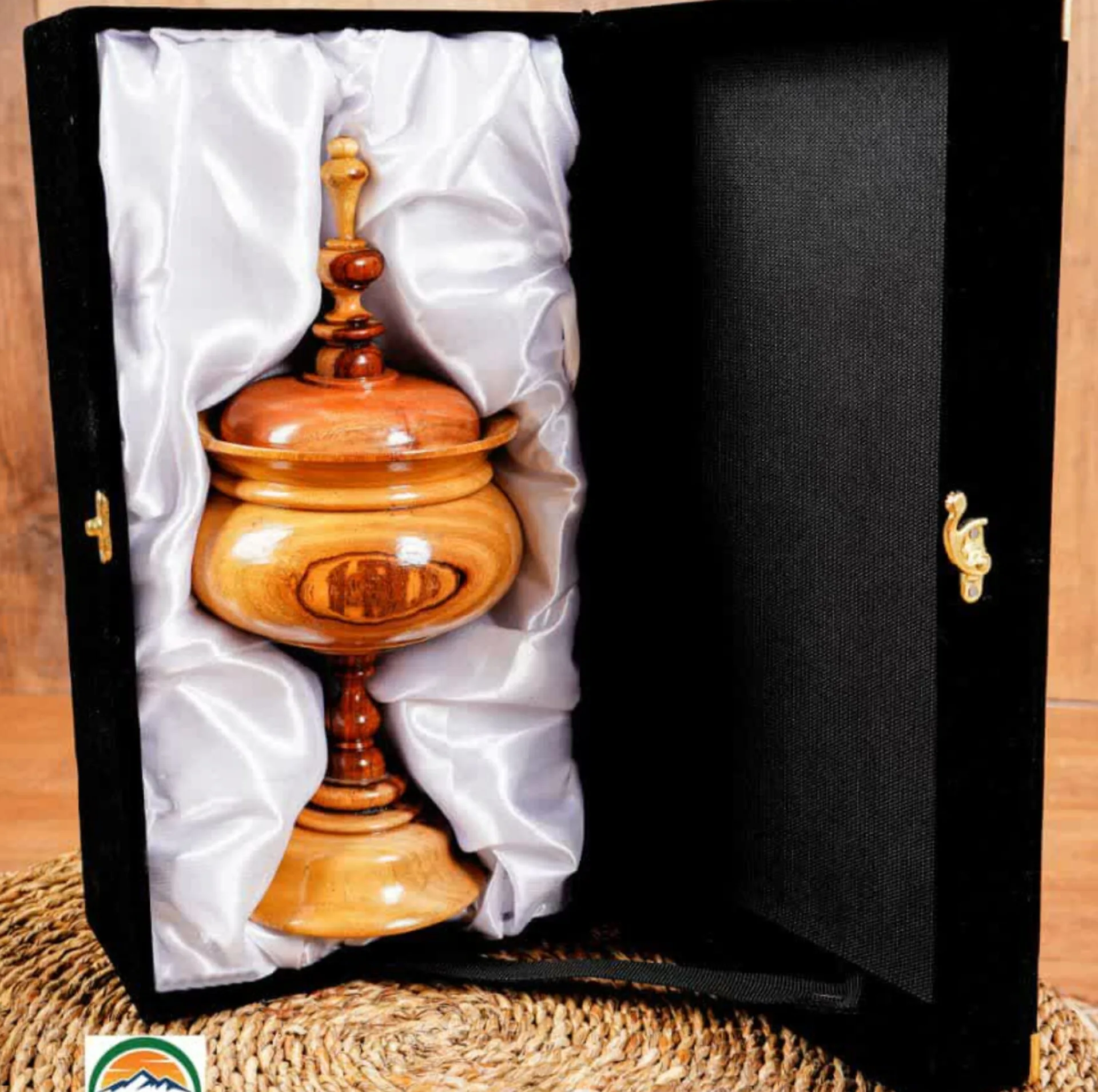 شکلات خوری چوبی مدل D 2