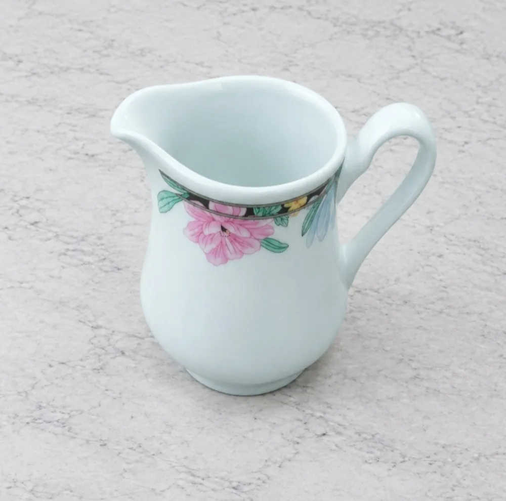 سرویس چای خوری ۱۷ پارچه ۶ نفره مدل گل رز کد ۱۲۱۵