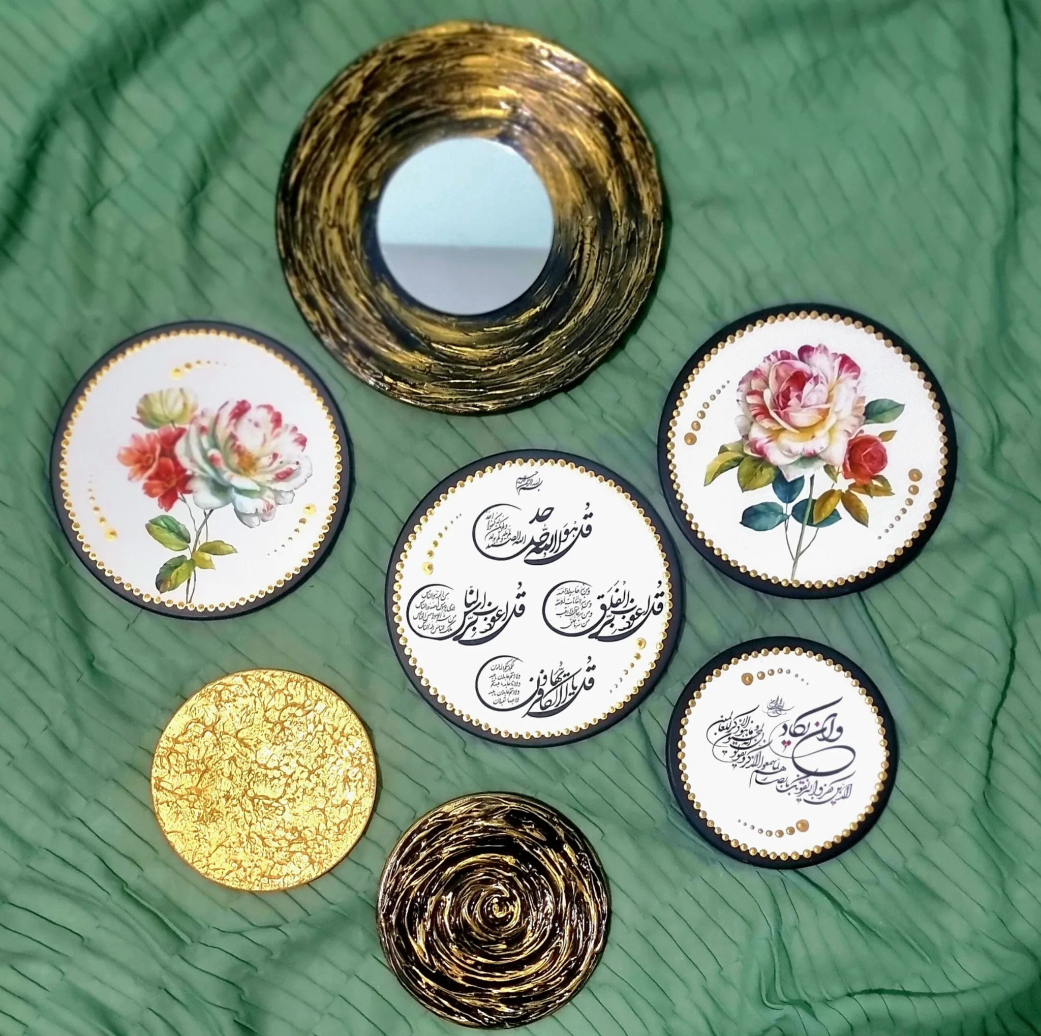 بشقاب دیوارکوب سفالی مدل گل دار مجموعه ۷ عددی