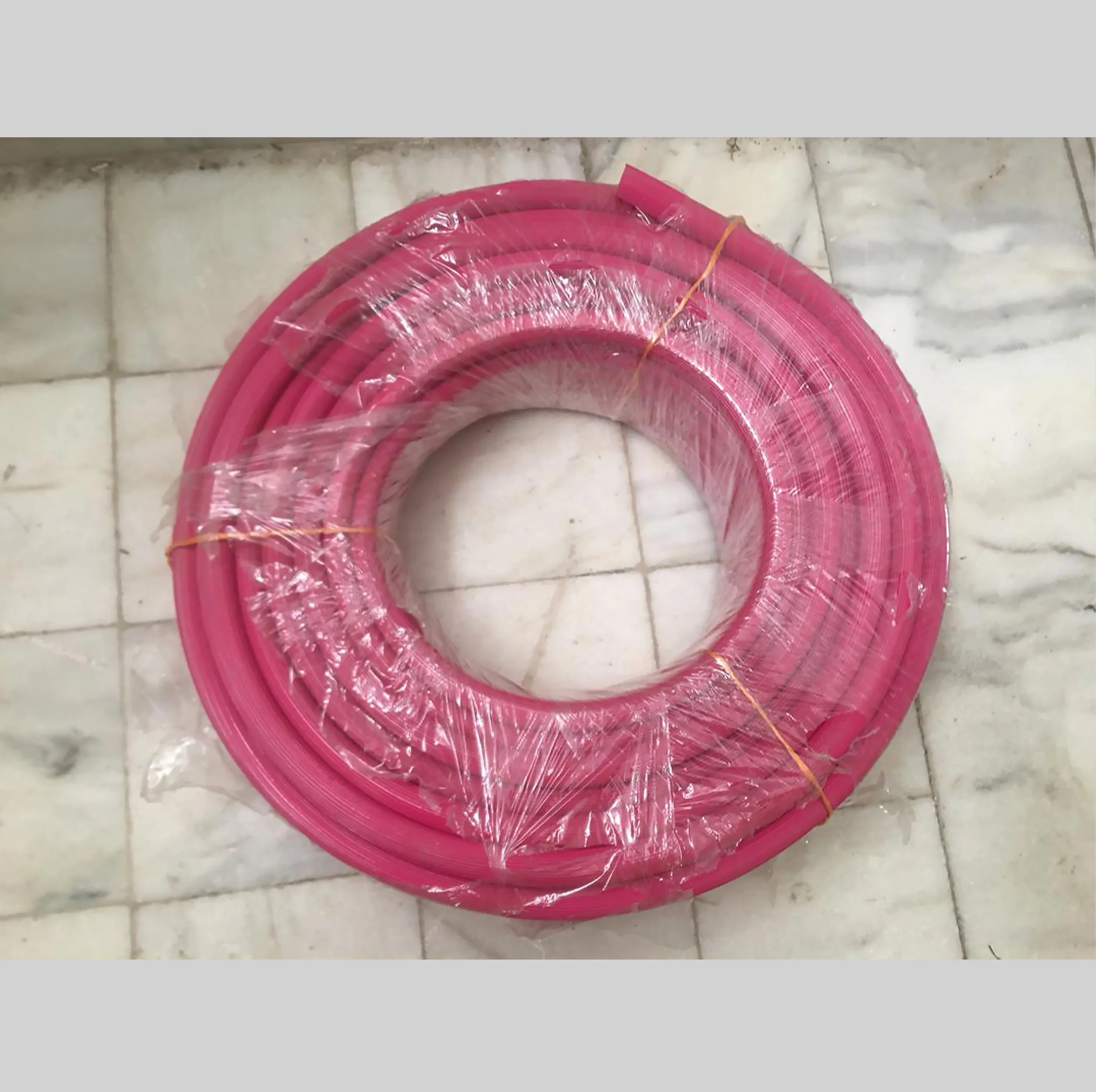 شلنگ نقش جهان مدل نخ دار 1 اینچ طول 50 متر
