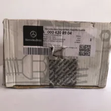 لنت ترمز عقب خودرو مرسدس بنز مدل A0004208904 دو جفت مناسب برای بنز CLS500 و بنز CLS 350