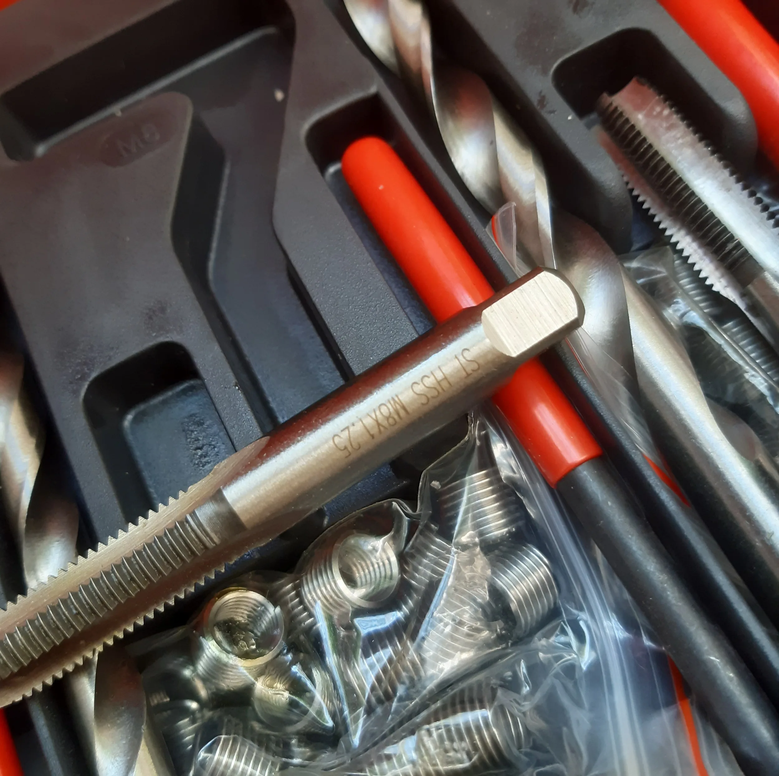 قلاویز و مته هلی کویل مدل JHPU1-5-12MM مجموعه 131 عددی