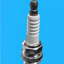 شمع خودرو فورس مدل تک پلاتین کد GradeA+ پایه کوتاه بسته 4 عددی