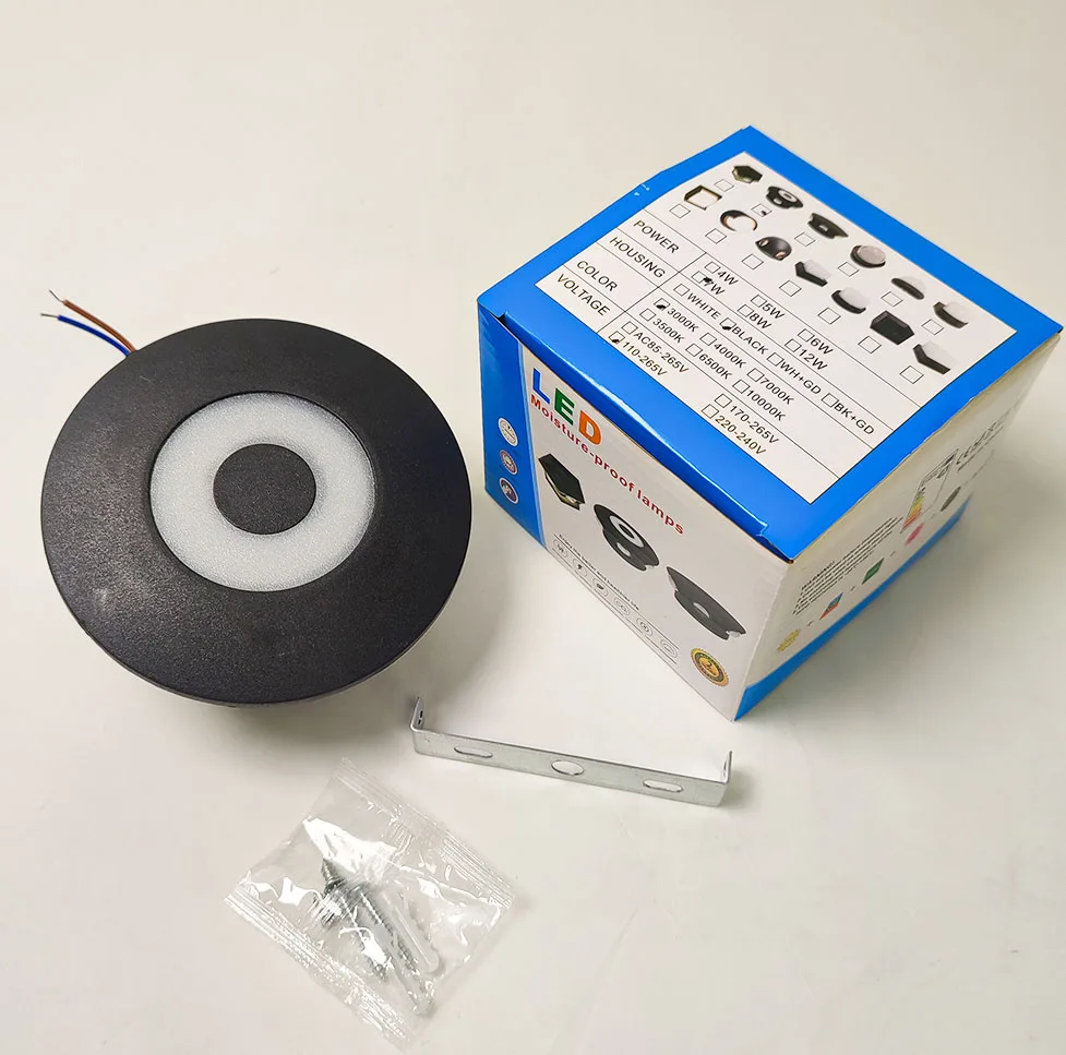 چراغ حیاطی 7 وات مدل سفینه 6 طرفه RGB کد 060
