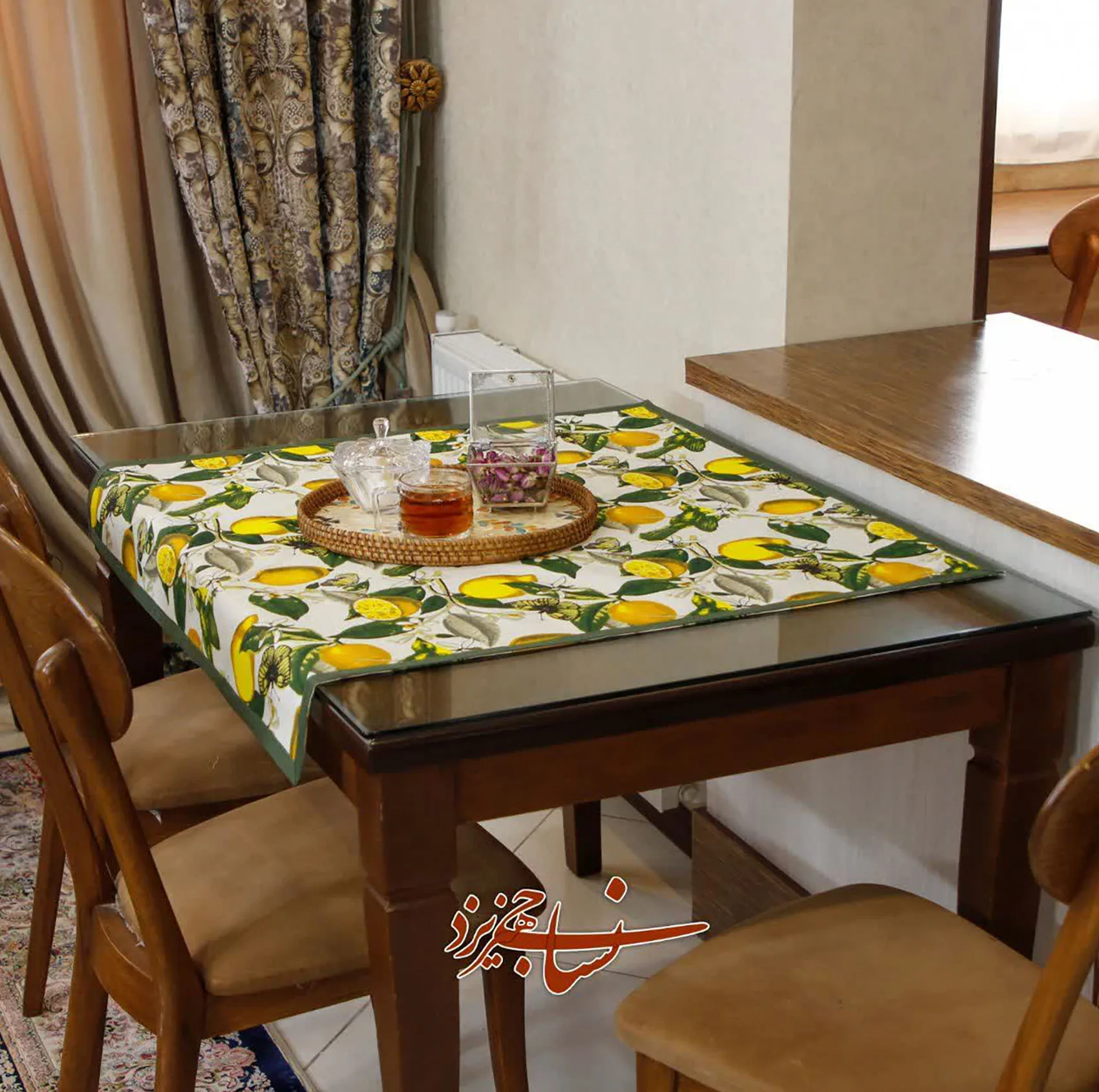 سفره 4 نفره نساجی دُر هنر یزد مدل باغ لیمو سایز 90×90 سانتی متر