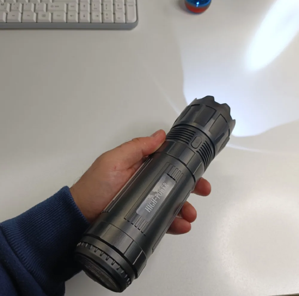 جامپ استارتر های پاور مدل TorchPower ظرفیت 30000 میلی آمپر ساعت