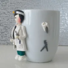 ماگ سرامیکی مدل پسر دندان پزشک کد 01030
