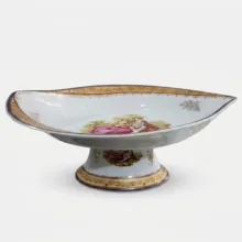 میوه‌خوری چینی پردیس کاشان پایه‌دار دفرمه برای سرو میوه، آجیل، شکلات و سالاد، ابعاد 35×25×4 سانتی‌متر، وزن 1250 گرم، شستشوی دستی، همراه جعبه