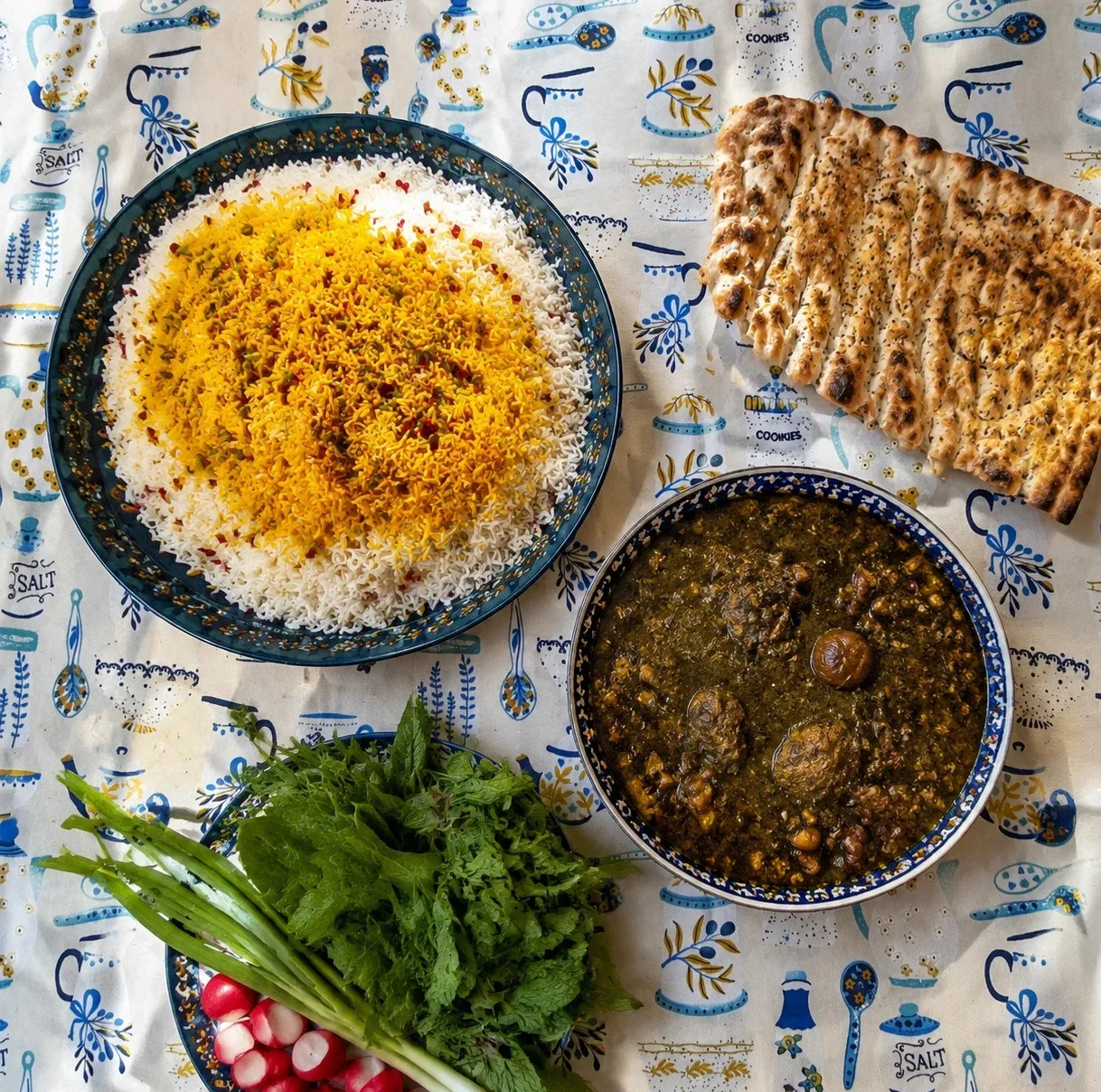 سفره ۴ نفره مدل TCA300612 طرح آشپزخانه سایز ۸۸×۸۸ سانتیمتر