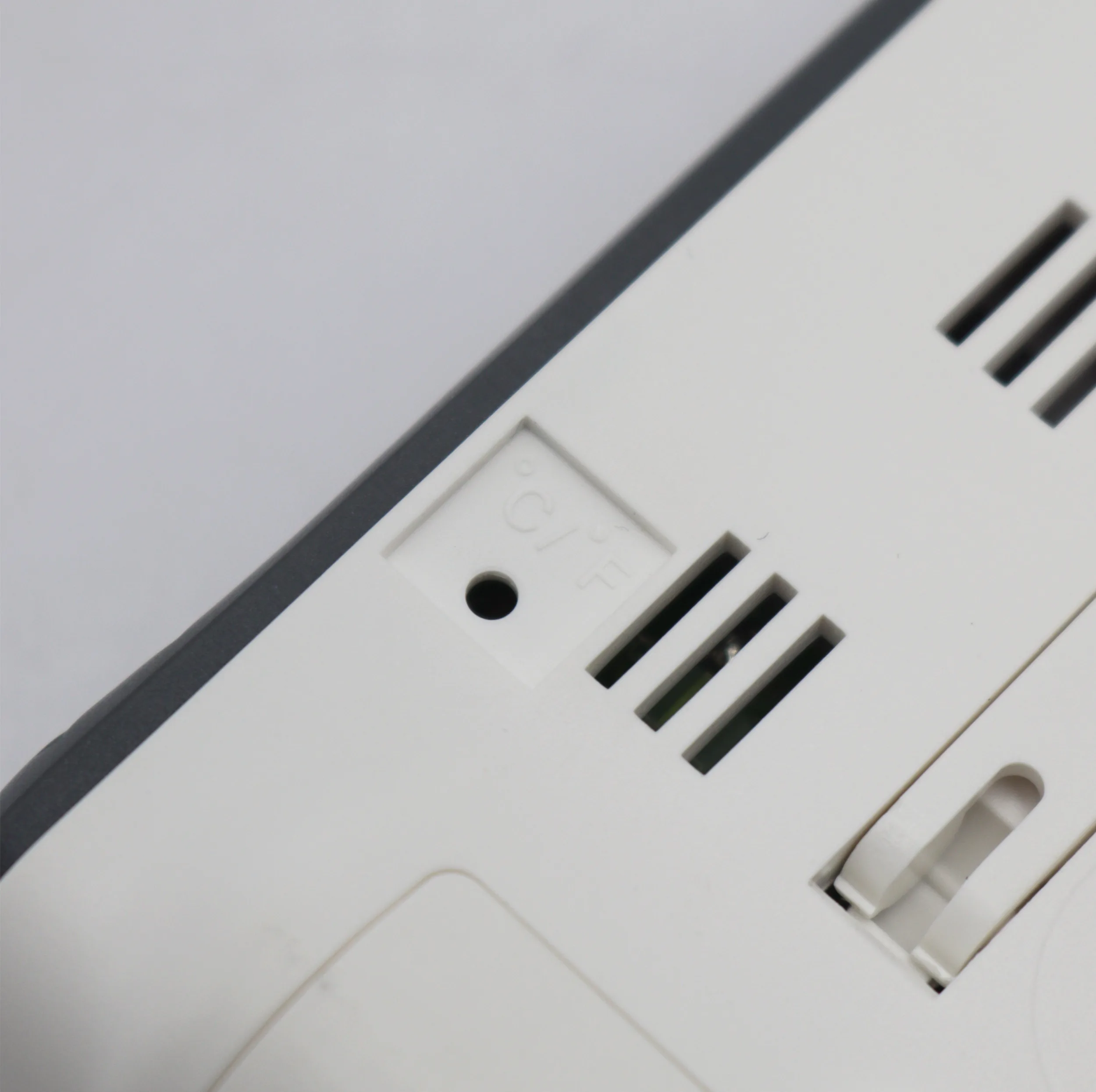 دما سنج و رطوبت سنج مدل بت کد YPSF-DC102