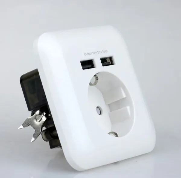 پریز برق مدل شارژر دار USB تارا مجموعه 4 عددی