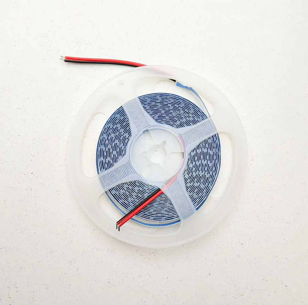 ریسه ال ای دی مدل نواری 12v 120LED-2835 پشت چسب دار طول 5 متر