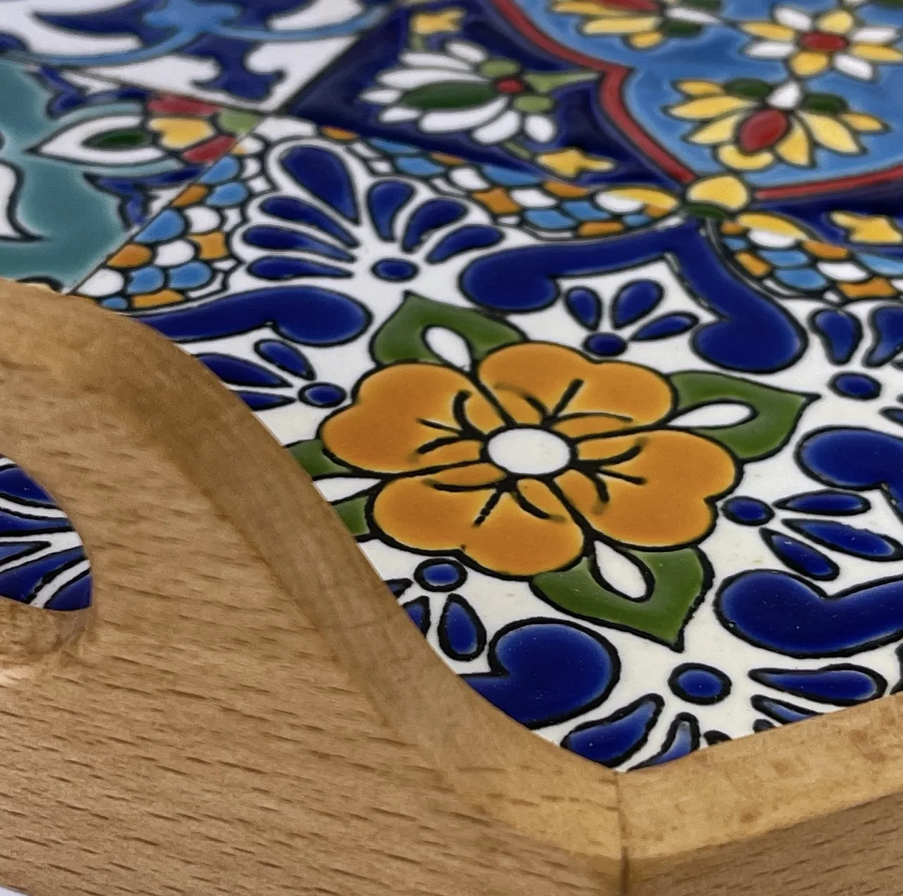سینی کاشی کاری مدل چهارباغ ۳