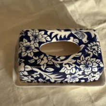 جای دستمال کاغذی سرامیکی مدل گل مرغ