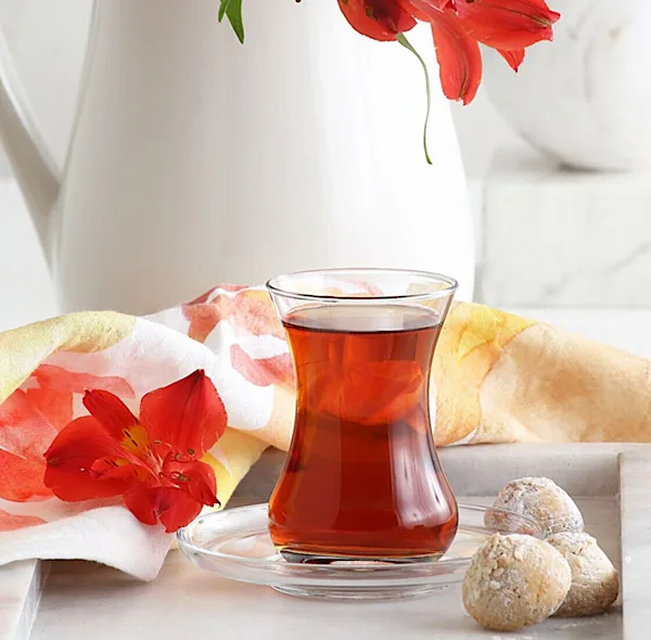 ست فنجان و نعلبکی 12 پارچه لاو مدل L-A-V 12
