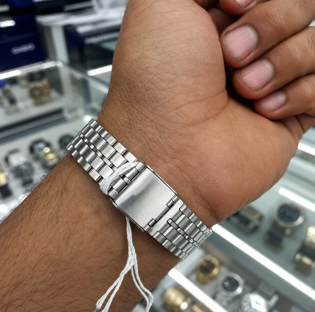 ساعت مچی مردانه کلاسیک مدل موتور ژاپن A159W