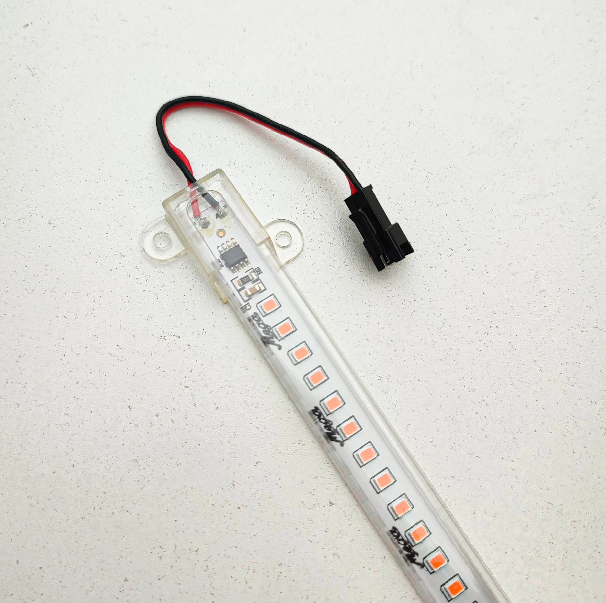 ریسه ال ای دی رشد گیاه 18 وات مدل فول اسپکتروم 220v بسته 4 عددی