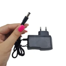 شارژر و باتری مکث مدل DW _12 مجموعه 2 عددی