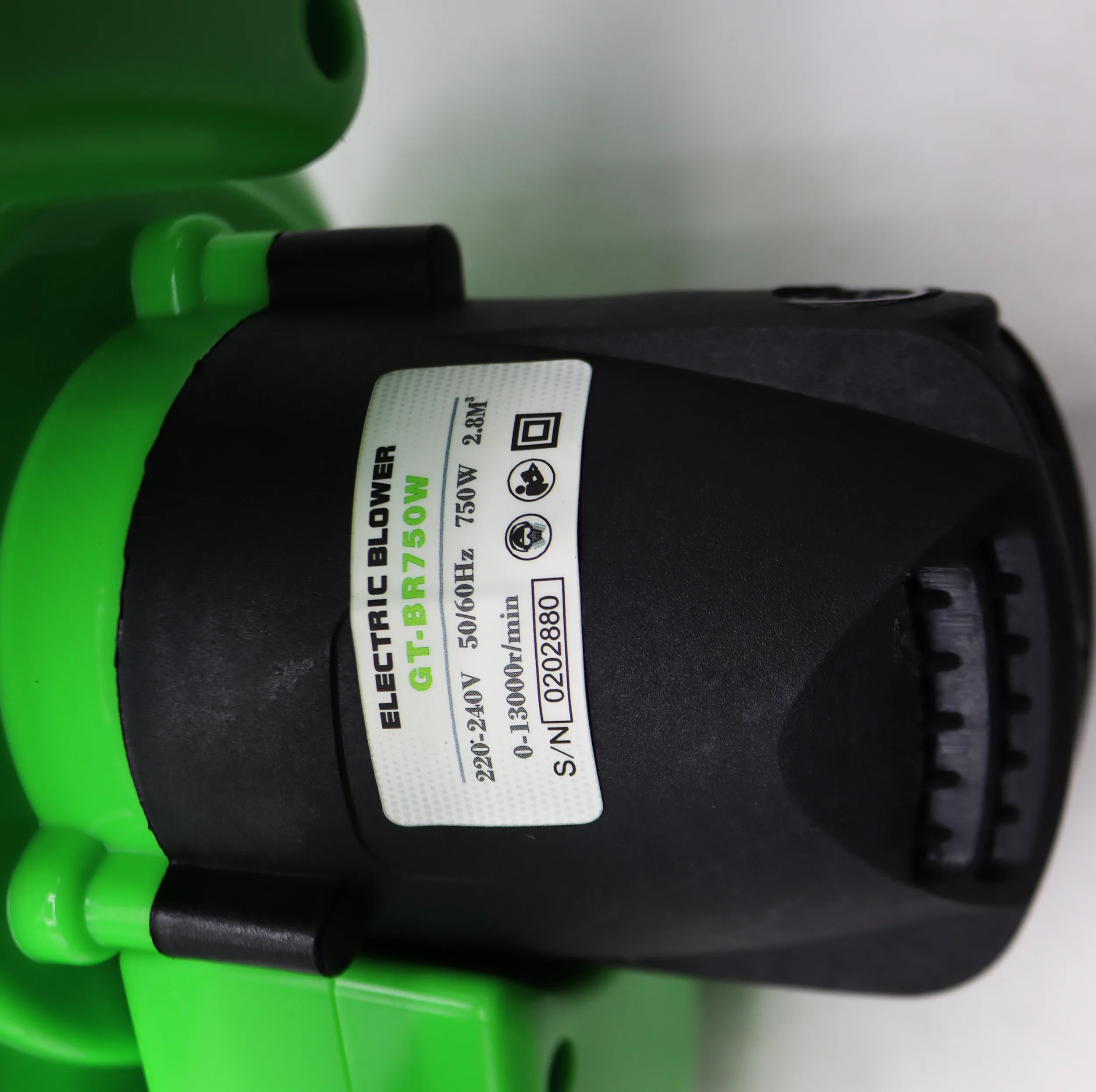 دستگاه دمنده و مکنده سیلور مدل YP-GT-BR750W