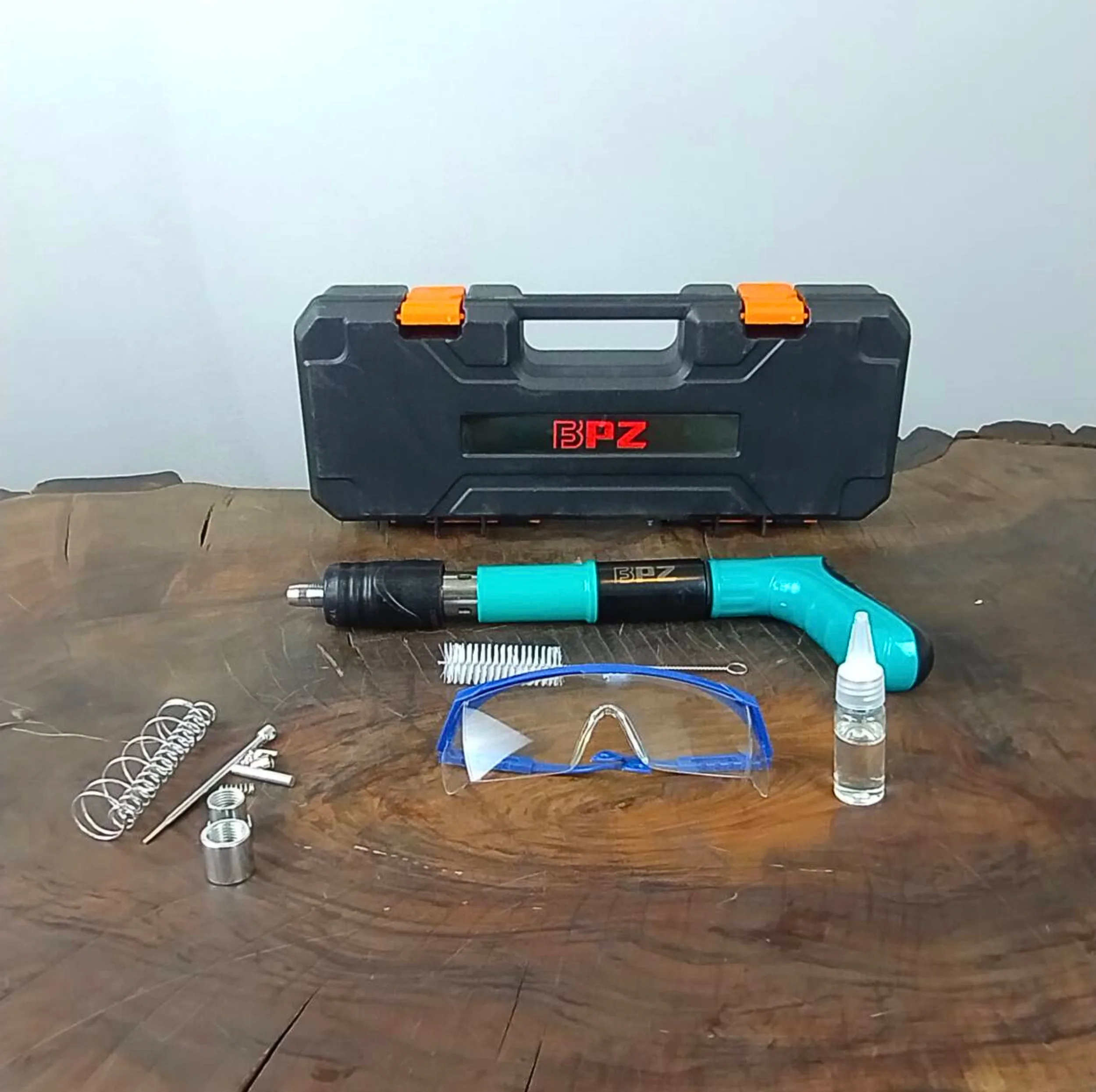 میخ کوب دستی صنعتی بی پی زد مدل BPZ-0730