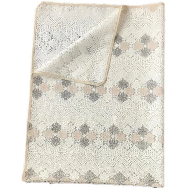 سفره 8 نفره مدل رویال طرح گیپور کد 01 سایز 140×140 سانتی متر