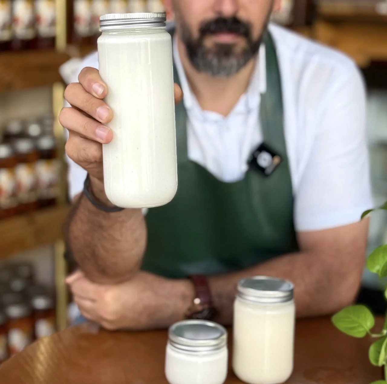 ژل رویال و عسل طبیعی ارمغان شهد آفاق - 1000 گرم