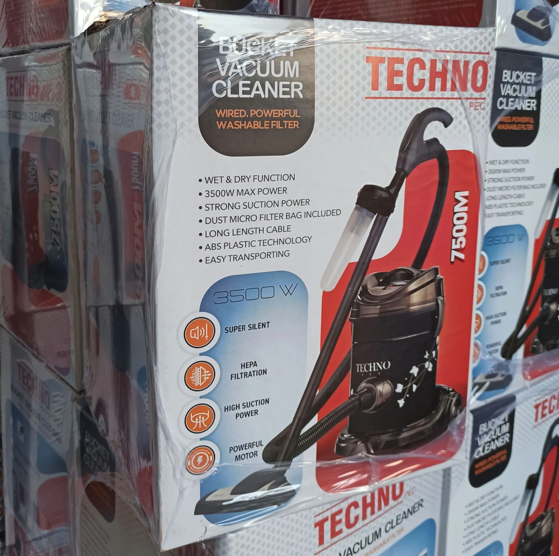 جاروبرقی 3500 وات تکنو مدل 7500
