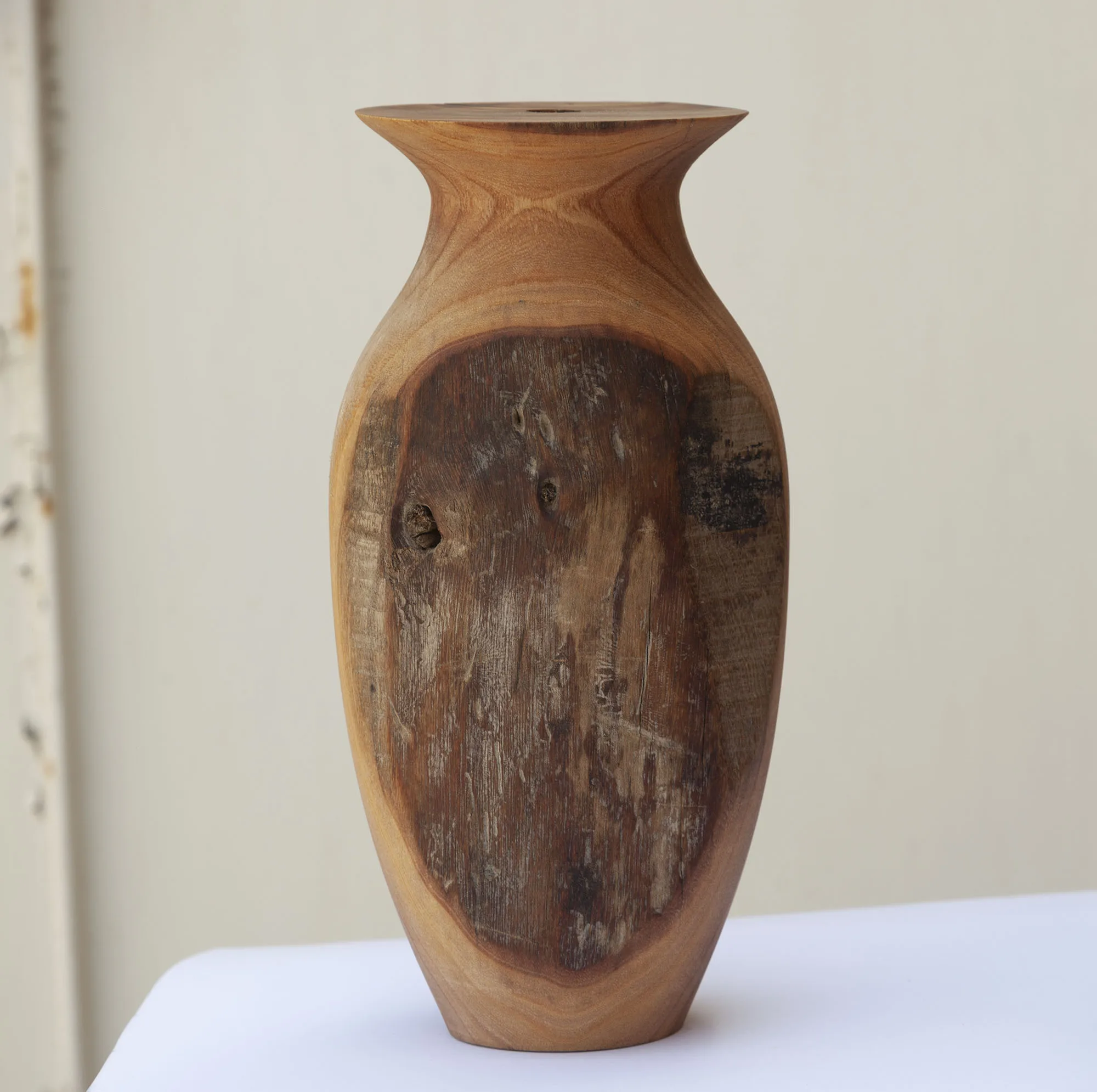 گلدان چوبی مدل خمره ای بلند