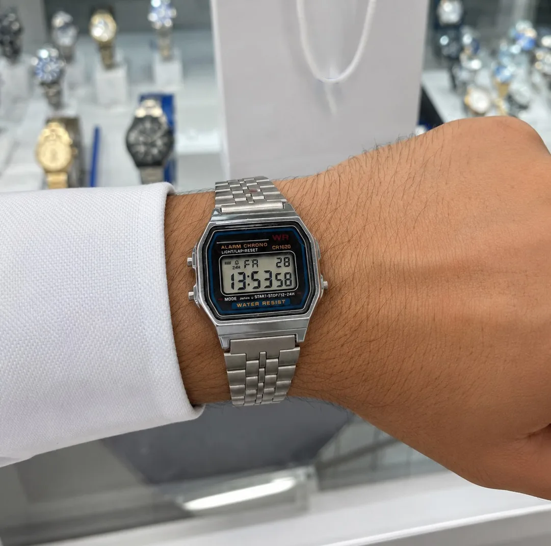 ساعت مچی مردانه کلاسیک مدل موتور ژاپن A159W