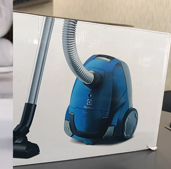 جاروبرقی 1600 وات الکترولوکس مدل Z1220