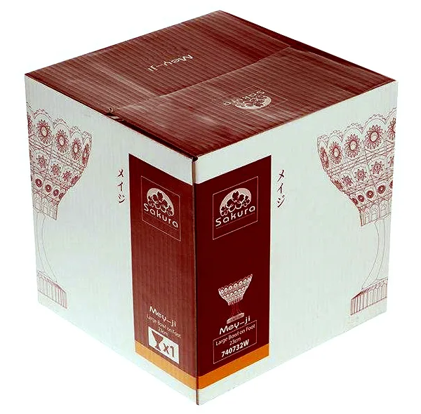 ساکورا آجیلخوری بلوری سری می جی مدل S09672200W، با شفافیت و تراشهای تزئینی، ابعاد 23×23×23 سانتیمتر، وزن 1495 گرم