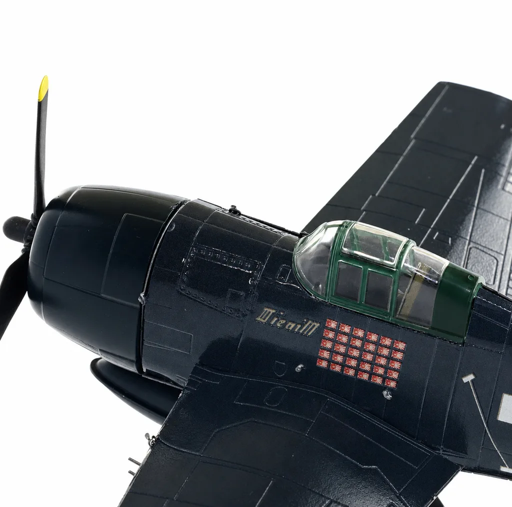 ساختنی 30تکه پیسکول مدل Grumman F6F Hellcat