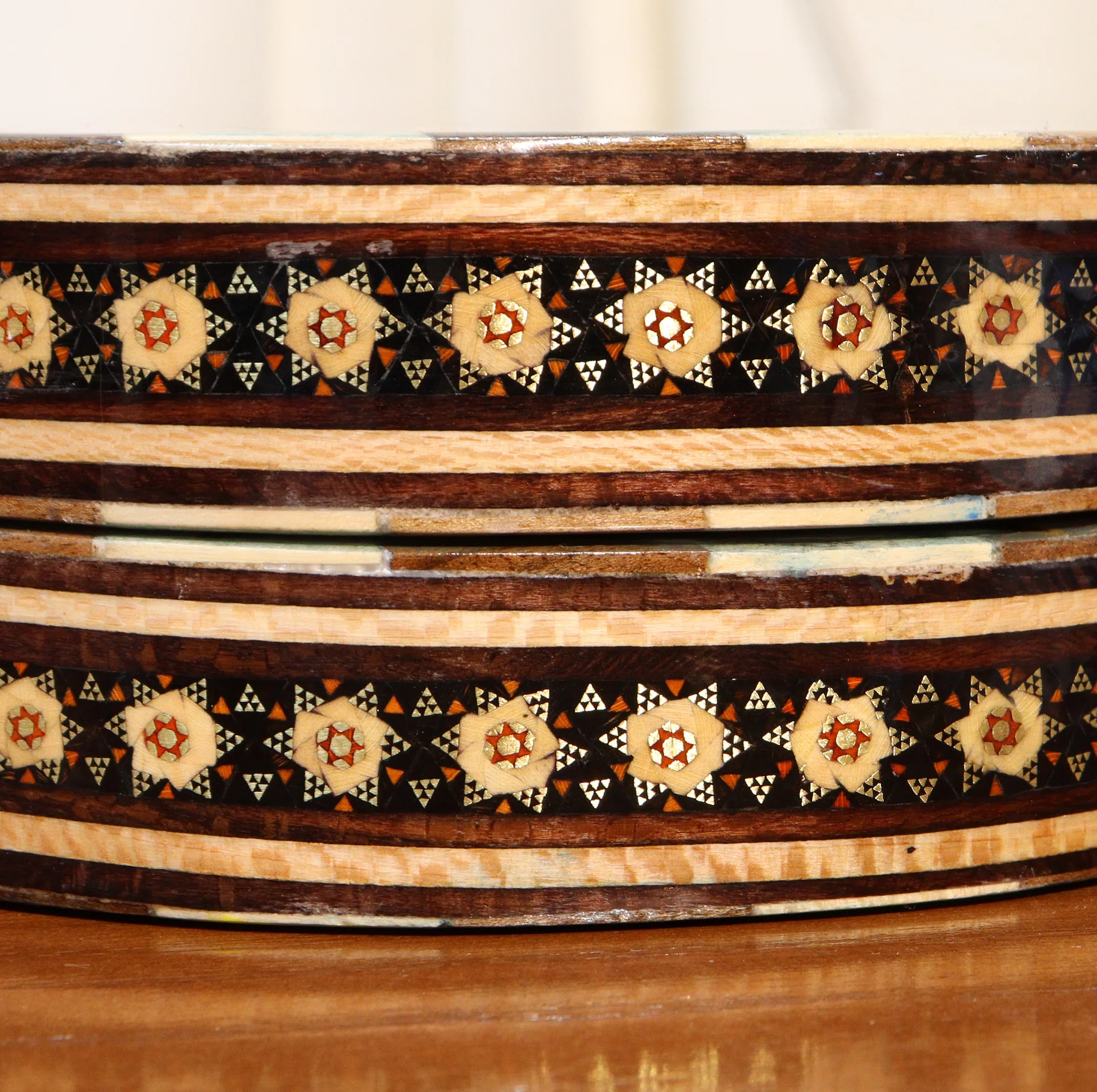 صفحه شطرنج خاتم کاری چوبی صنایع دستی فاخر مدل دو منظوره دالبری طرح دختر شاه پریان کد ChessBoard60p60